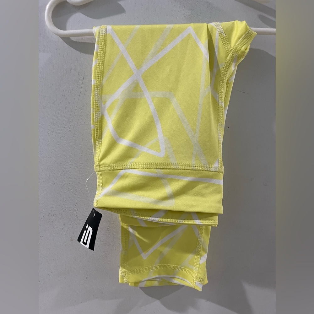 Ideology Neon Yellow & White Geometric Active Leggings, girls size medium, new!